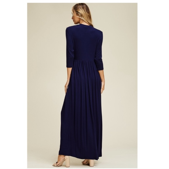 Mock Neck pleated Maxi Dress PRICE FIRM - Picture 4 of 7